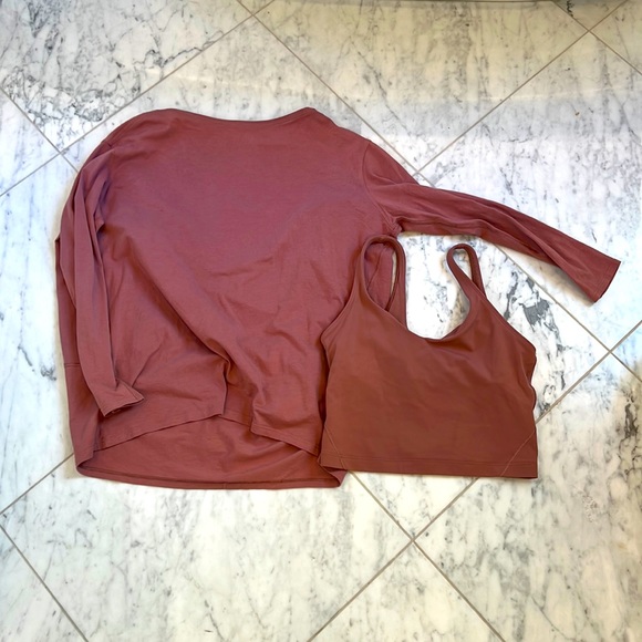 Align top size 4, and matching top size 2 - Picture 1 of 1